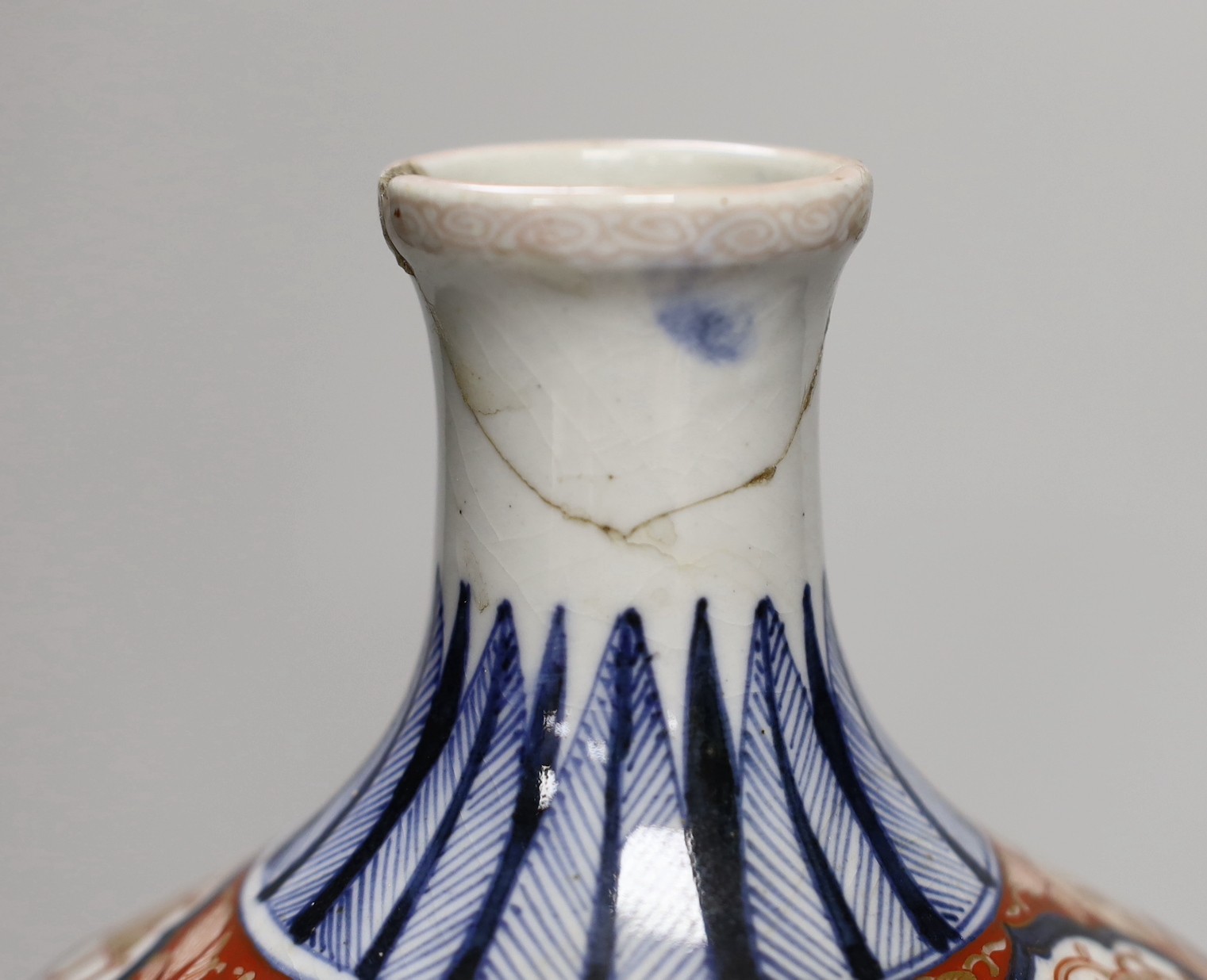 A large Japanese Imari style sake flask (tokkuri), 19th century, pseudo Chenghua mark, 31cm